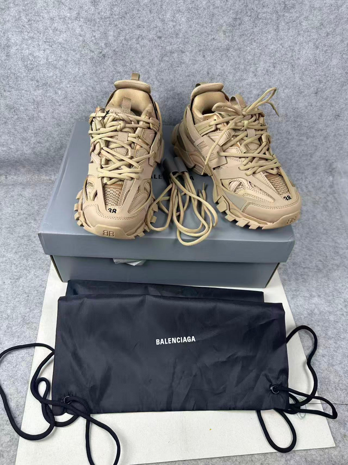 Balenciaga Track Sneaker – Beige